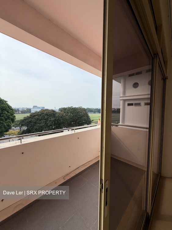 Kew Sian King (D18), Office #600833461